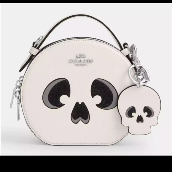 Authentic Coach Skull Keychain - Picture 2 of 2